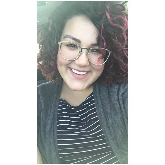 Meet your Posher, Brenda - Picture 1 of 1